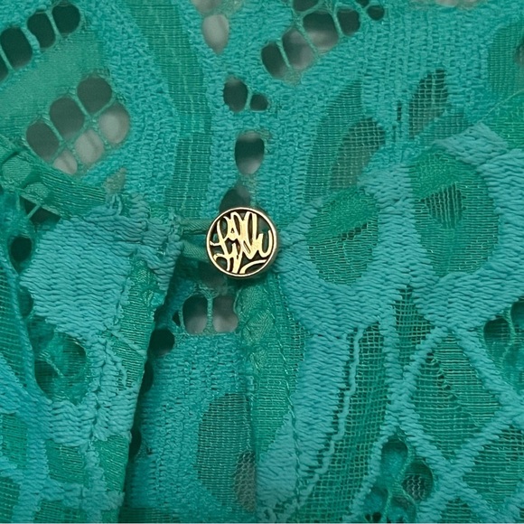 Lilly Pulitzer Turquoise Teal Eyelet Longsleeve Blouse Top Size S - Picture 11 of 11